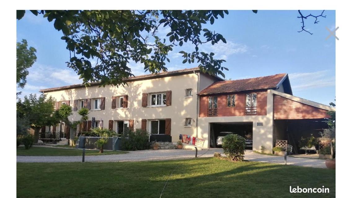Chez-Sixtine Apartment Albon Bagian luar foto