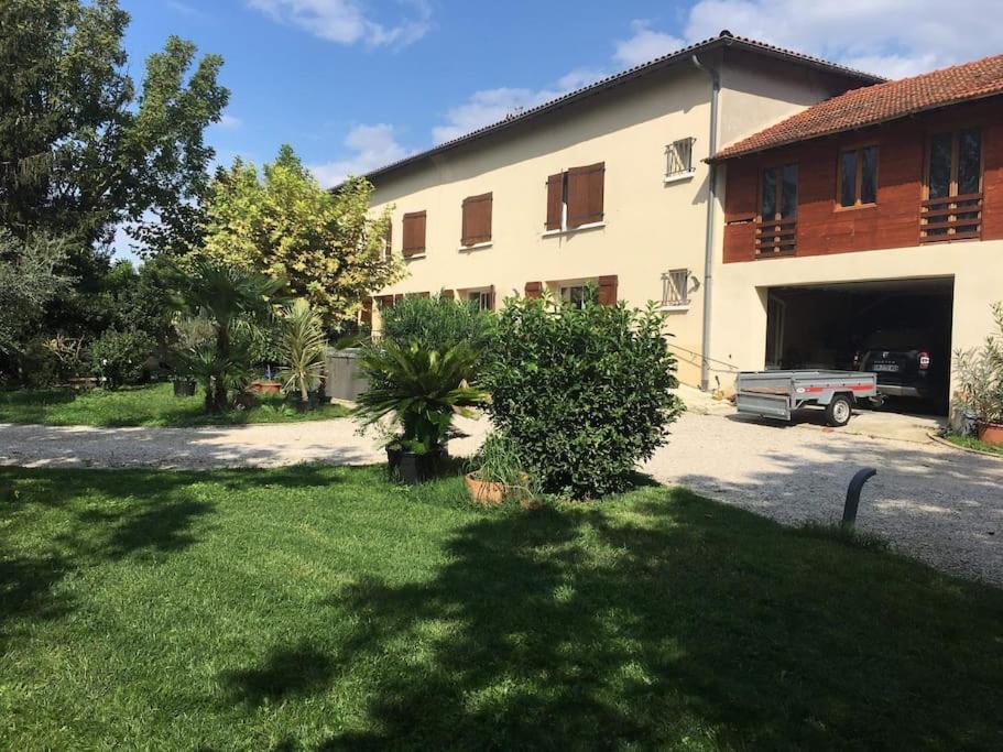Chez-Sixtine Apartment Albon Bagian luar foto