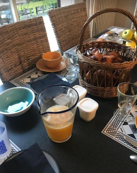 Chez-Sixtine Apartment Albon Bagian luar foto