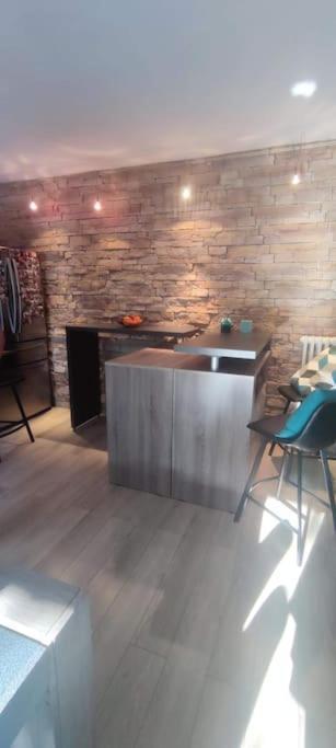 Chez-Sixtine Apartment Albon Bagian luar foto