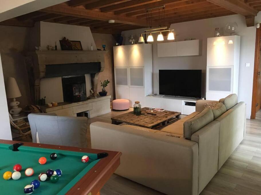 Chez-Sixtine Apartment Albon Bagian luar foto