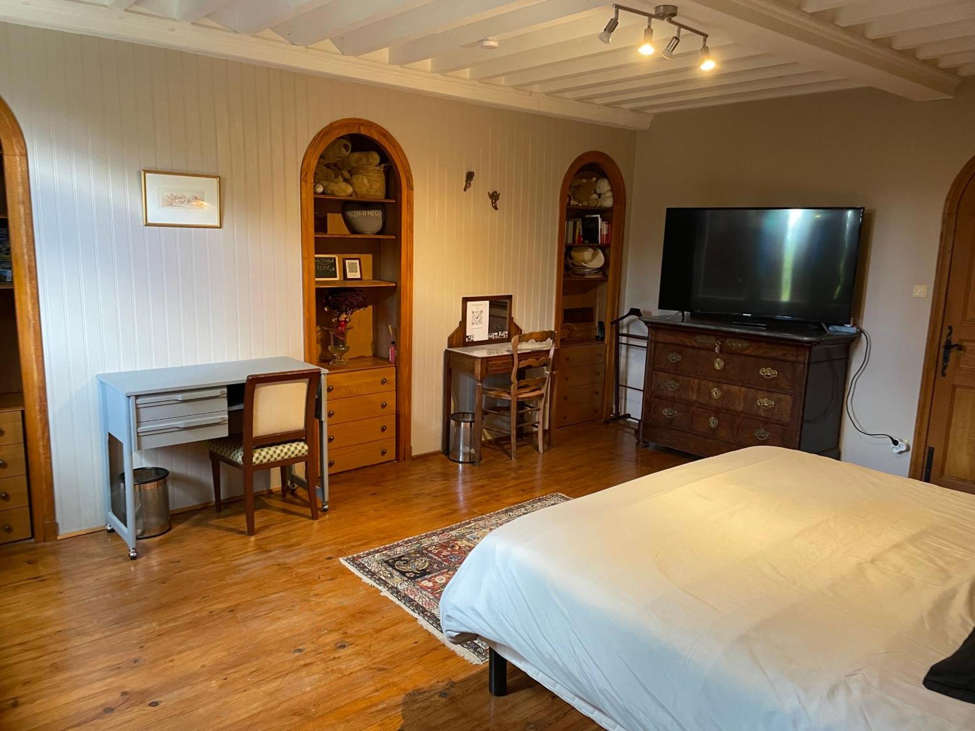 Chez-Sixtine Apartment Albon Bagian luar foto
